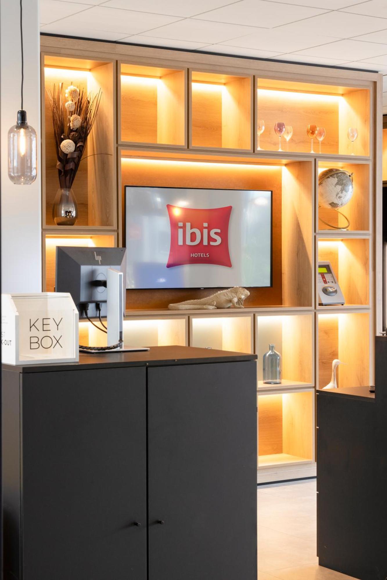Ibis Lugano Paradiso Esterno foto