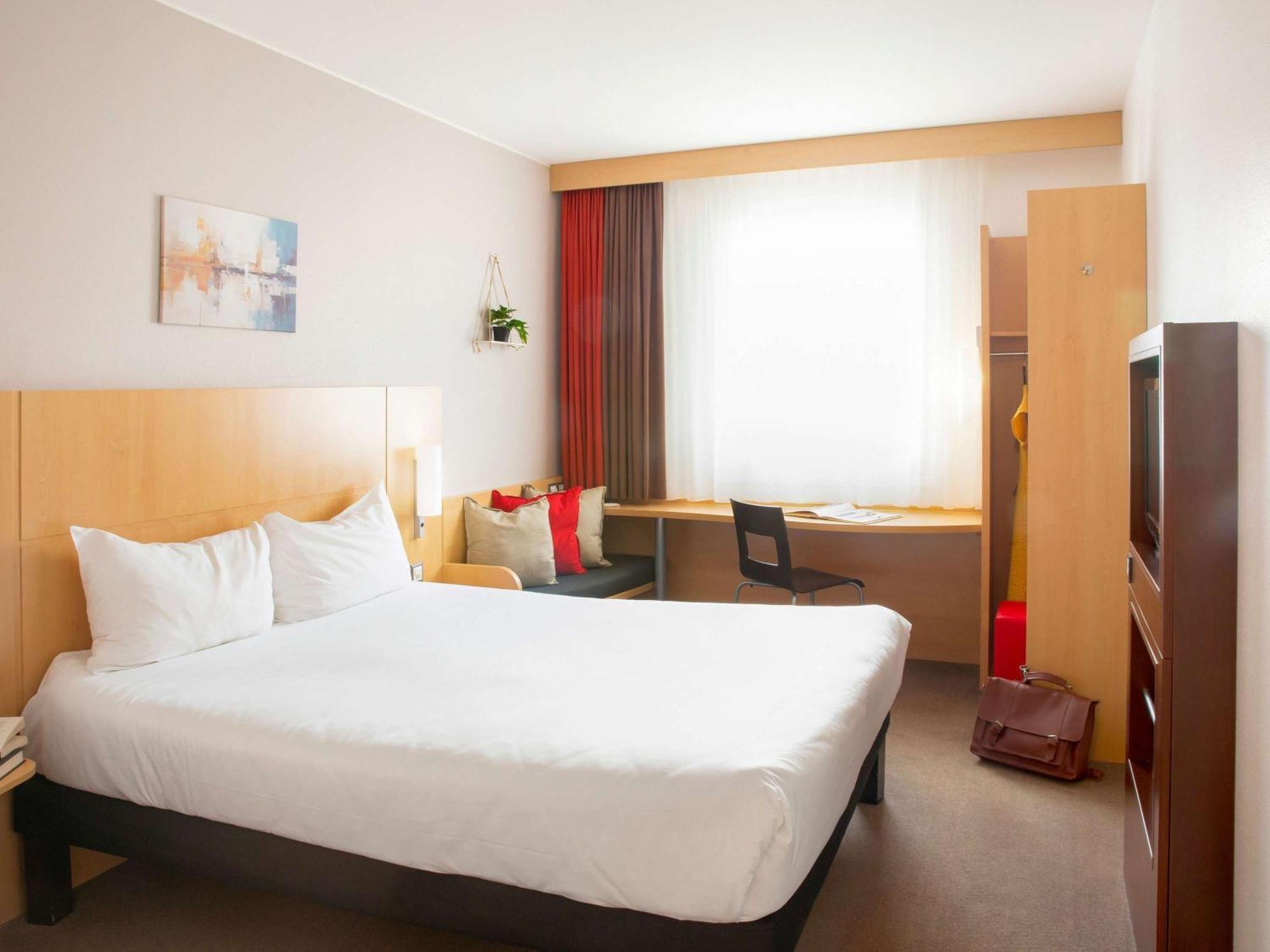 Ibis Lugano Paradiso Esterno foto