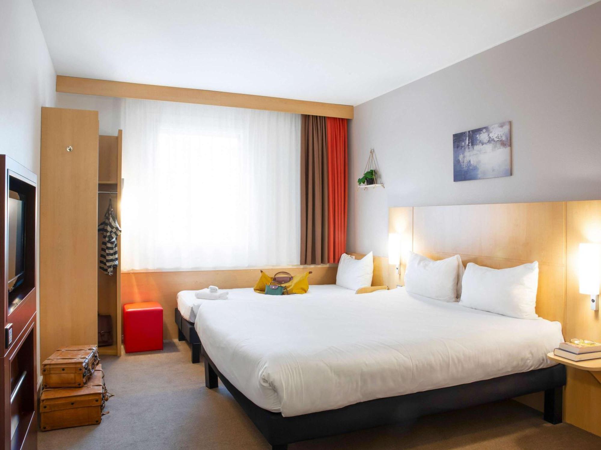 Ibis Lugano Paradiso Esterno foto