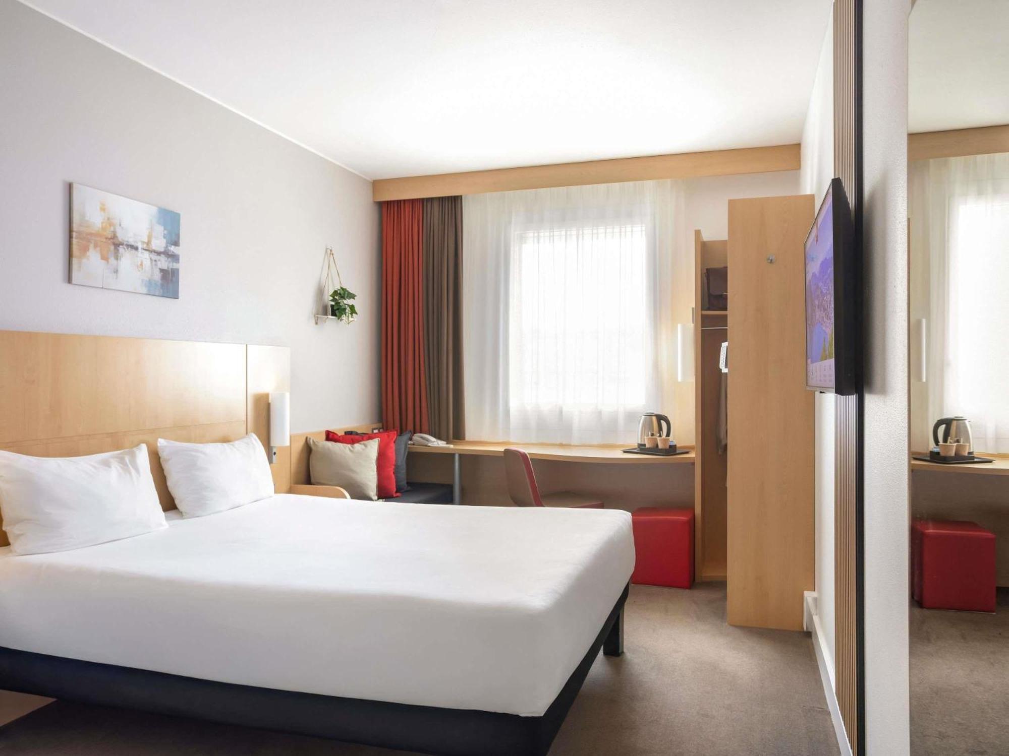Ibis Lugano Paradiso Esterno foto